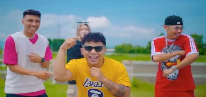 Dari TikTok ke Identitas Lokal Musik Timur Favorit Anak Muda 2025