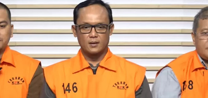 Garasi Bupati Lampung Tengah Kena OTT KPK Ada Fortuner & CR-V Mewah