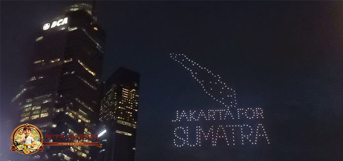 Keren! Drone Show Hiasi Langit Jakarta di Malam Tahun Baru 2026